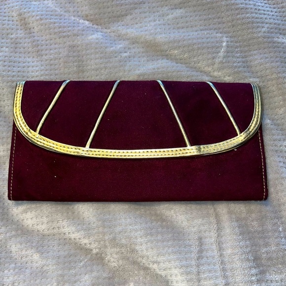 Handbags - Women's Clutch